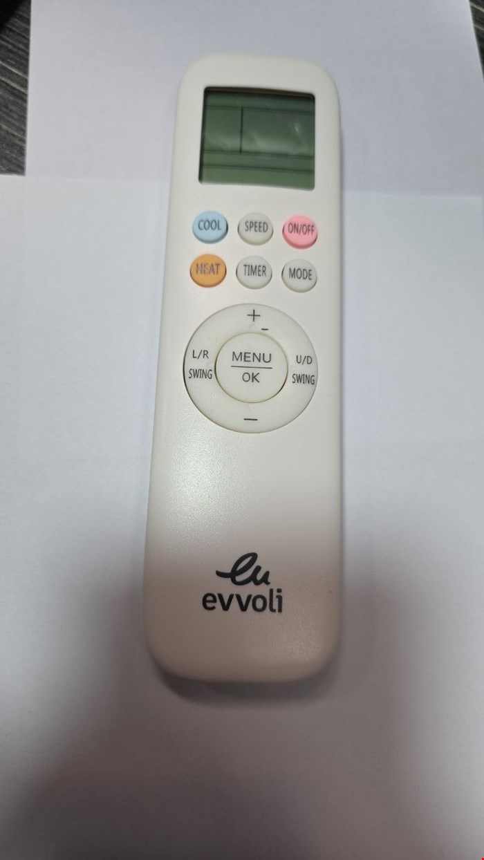 کنترل شرکتی کولرگازی ایوولی مارک مشکی Evvoli