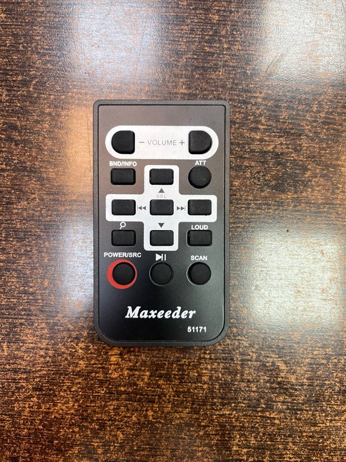 کنترل اصل شرکتی ضبط و پخش ماشین مکسیدر Maxeeder  scan 