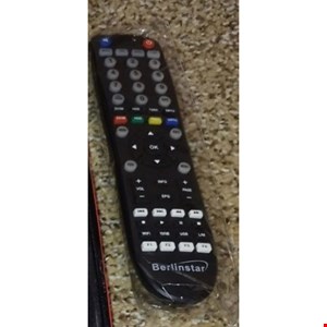 کنترل جایگزین ریسیور نایاب برلین استار              با توجه به نبود کنترل موردنظر در بازار، کنترل (جایگزین) ست شده با کنترل اصلی اگهی ارسال میشه.              