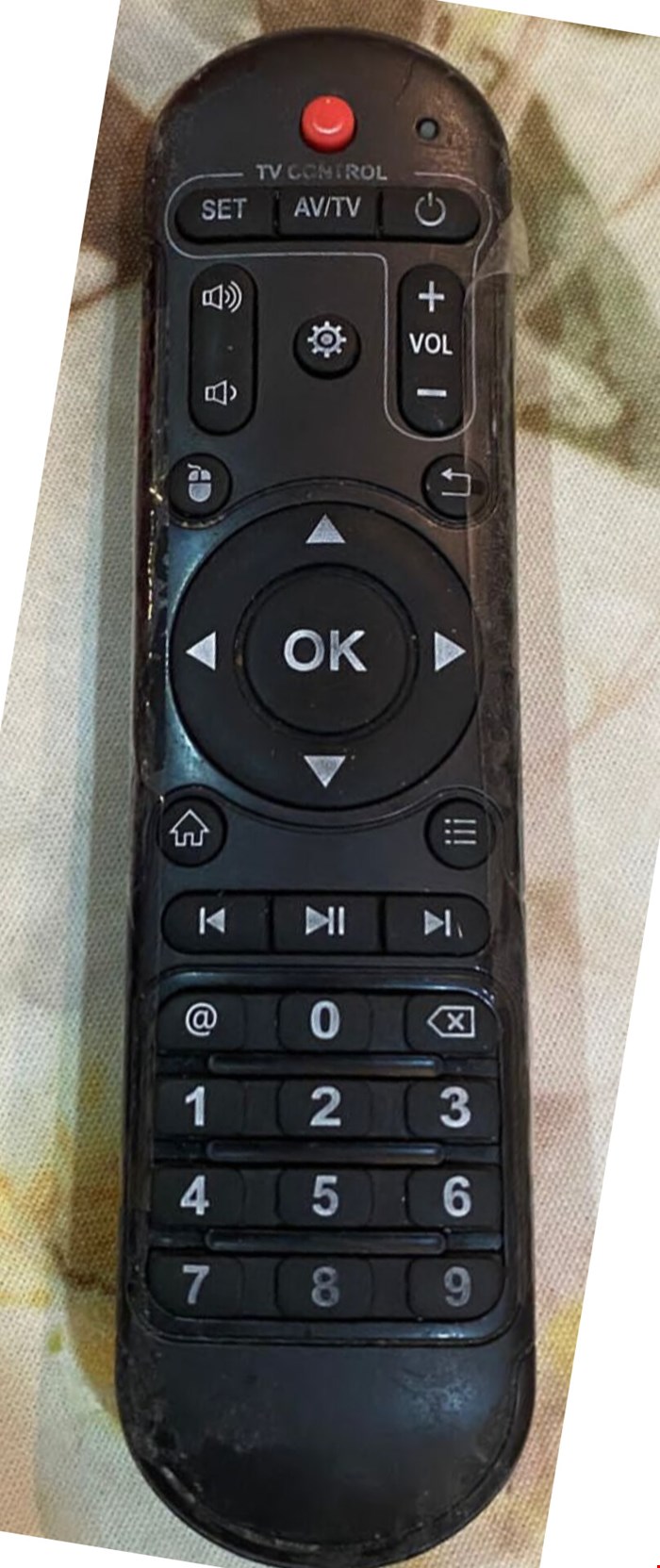 کنترل جایگزین اندرویدباکس نایاب MX9 ANDROID BOX با توجه ب نبود کنترل مورد نظر در بازار طبق توضیحات آگهی کنترل جایگزین با کارایی یکسان ارسال میشه