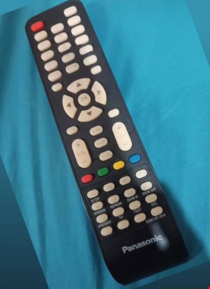 کنترل جایگزین تلویزیون و ال ای دی نایاب پاناسونیک...باتوجه به نبود کنترل مورد نظر در بازار ، طبق توضیحات آگهی کنترل جایگزین با کارایی یکسان ارسال میشه.